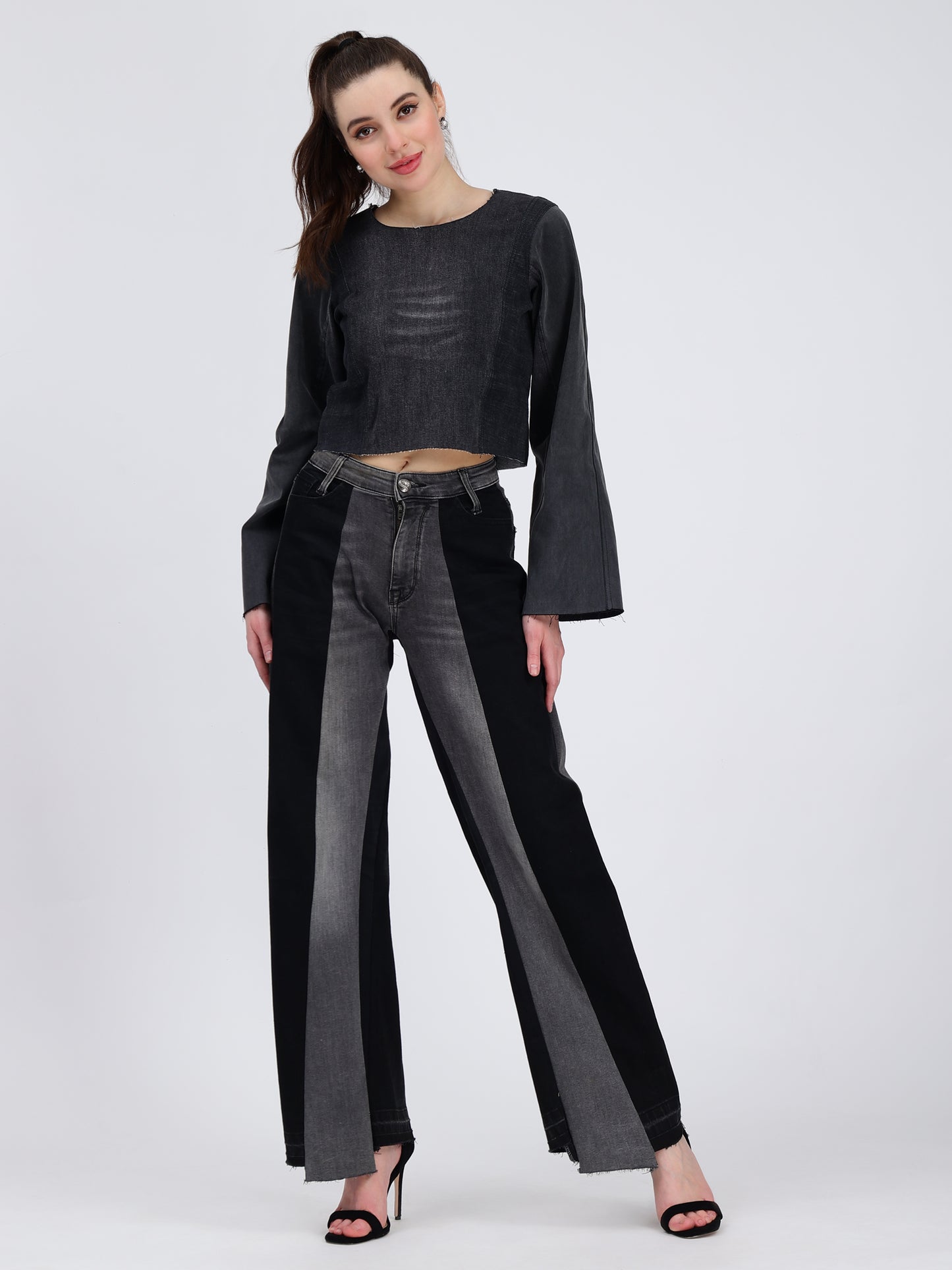 ROUND NECK TOP BLACK