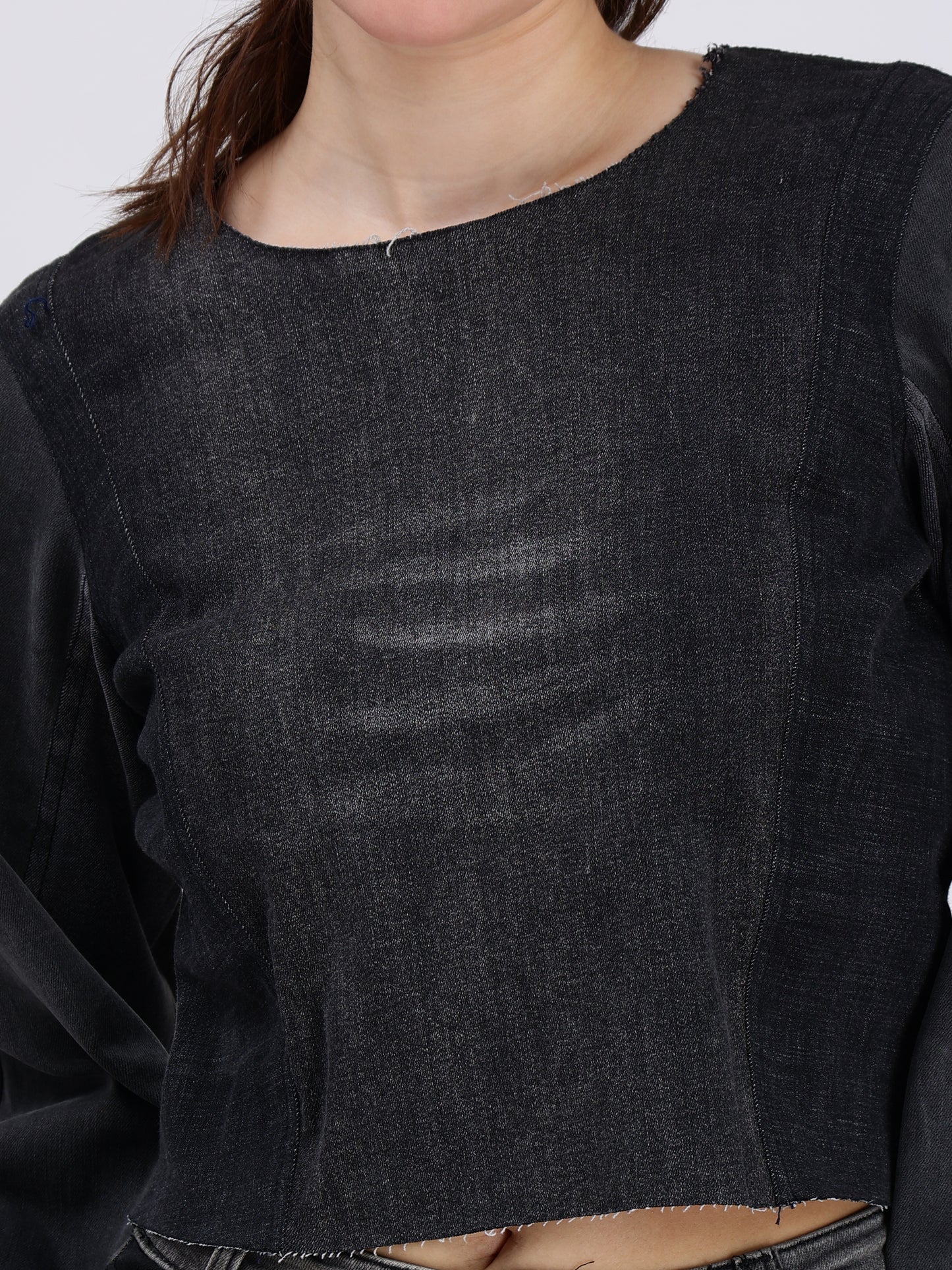 ROUND NECK TOP BLACK