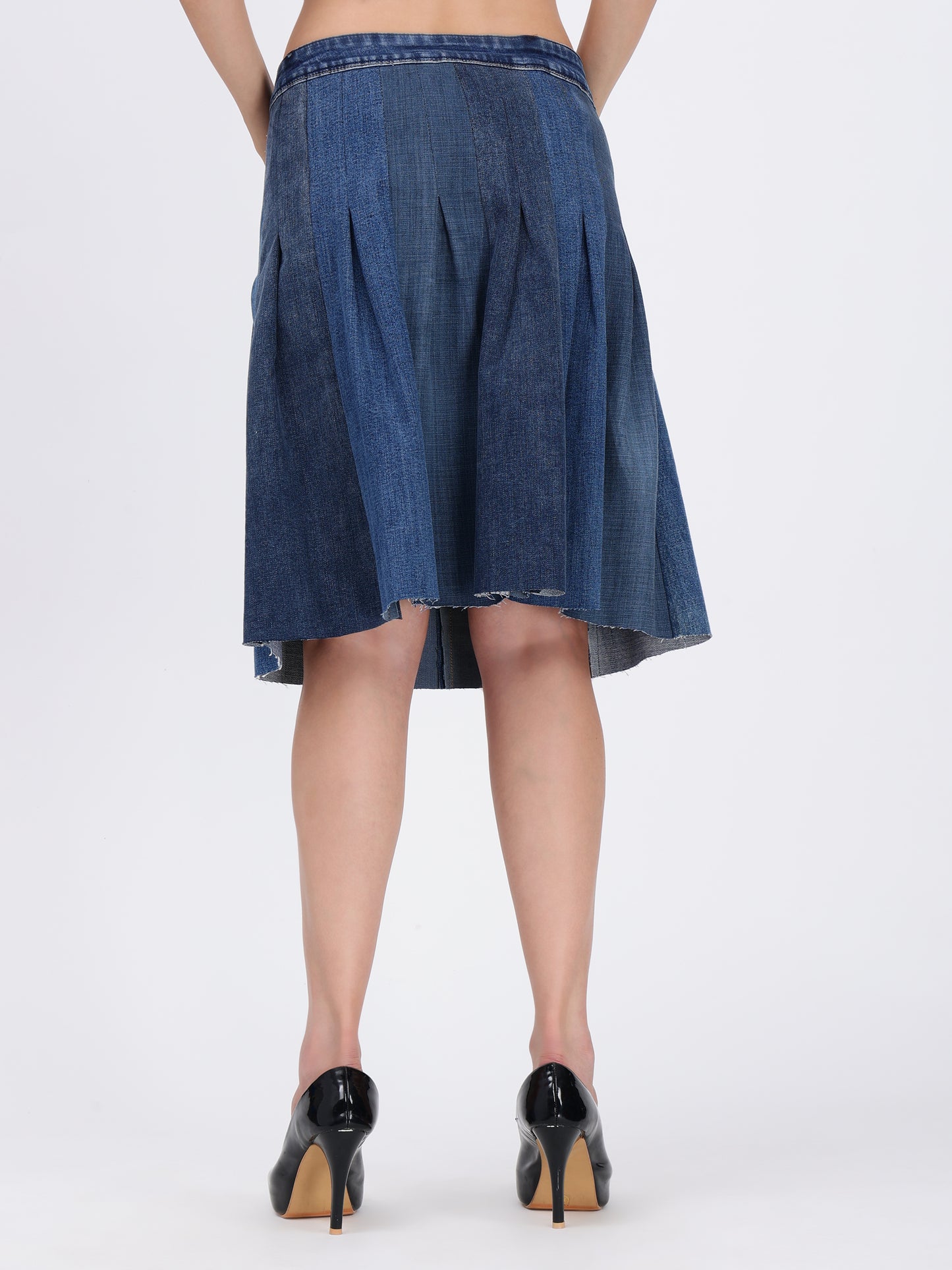 DENIM BLUE PLEATED SKIRT
