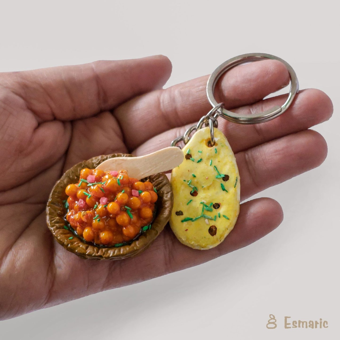 Chole with Kulcha Miniature Keychain