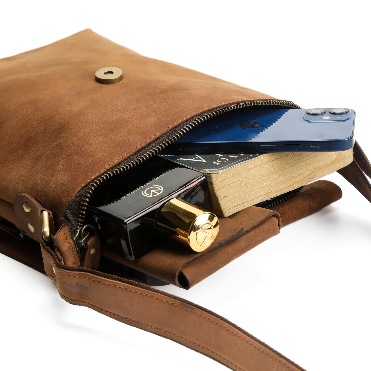 The Messenger 2.0 - Leather Sling Bag
