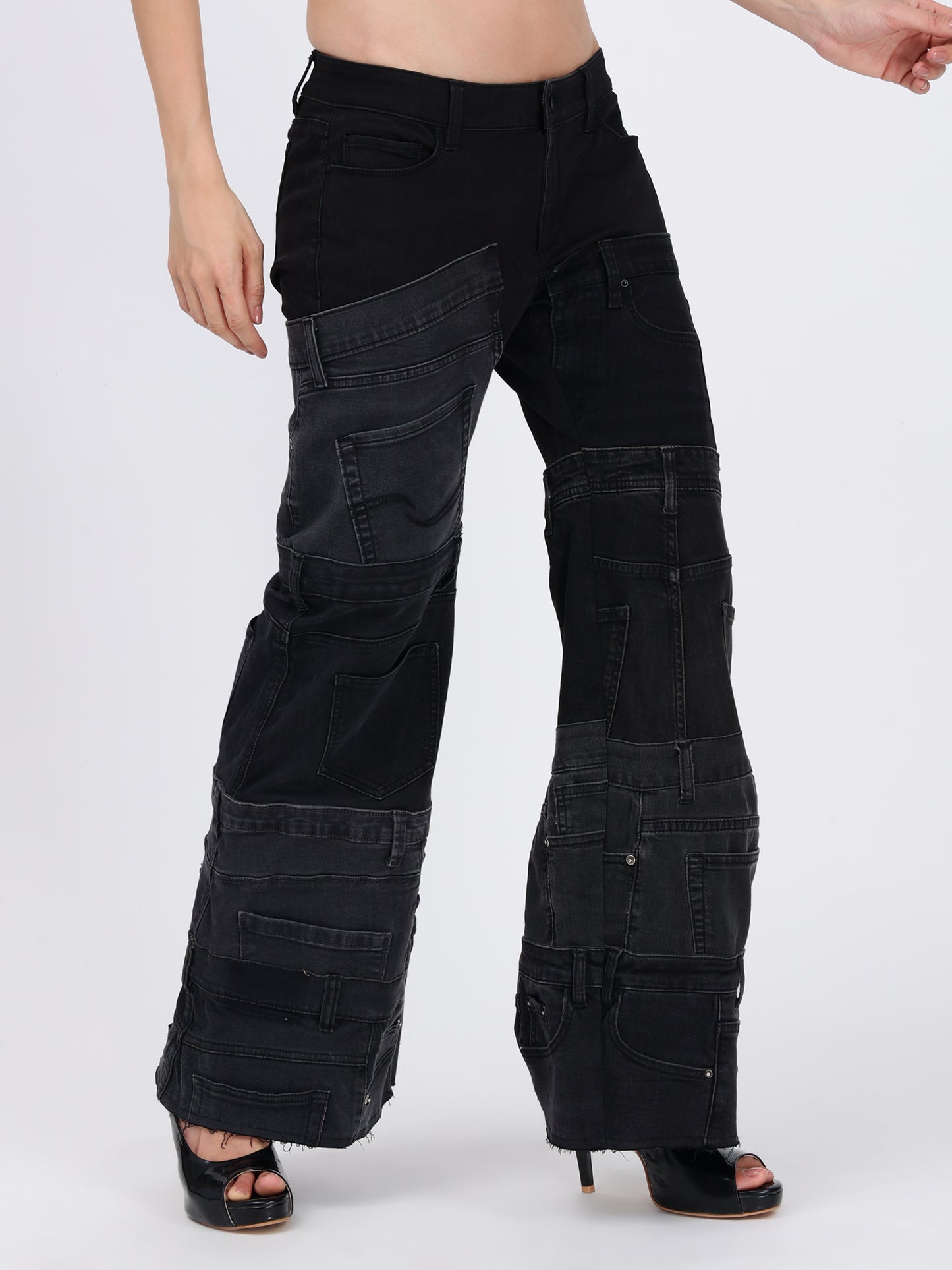CUT POCKET BELL BOTTOM (BLACK)