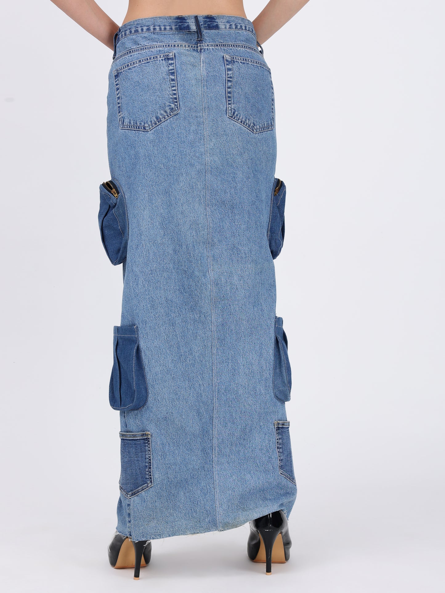 MULTI-POCKET  SKIRT