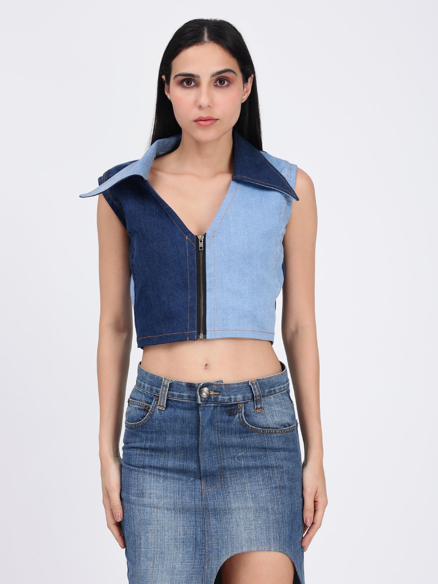 FRONT ZIPPER  COLLAR TOP  (DOUBLE  COLOURED)