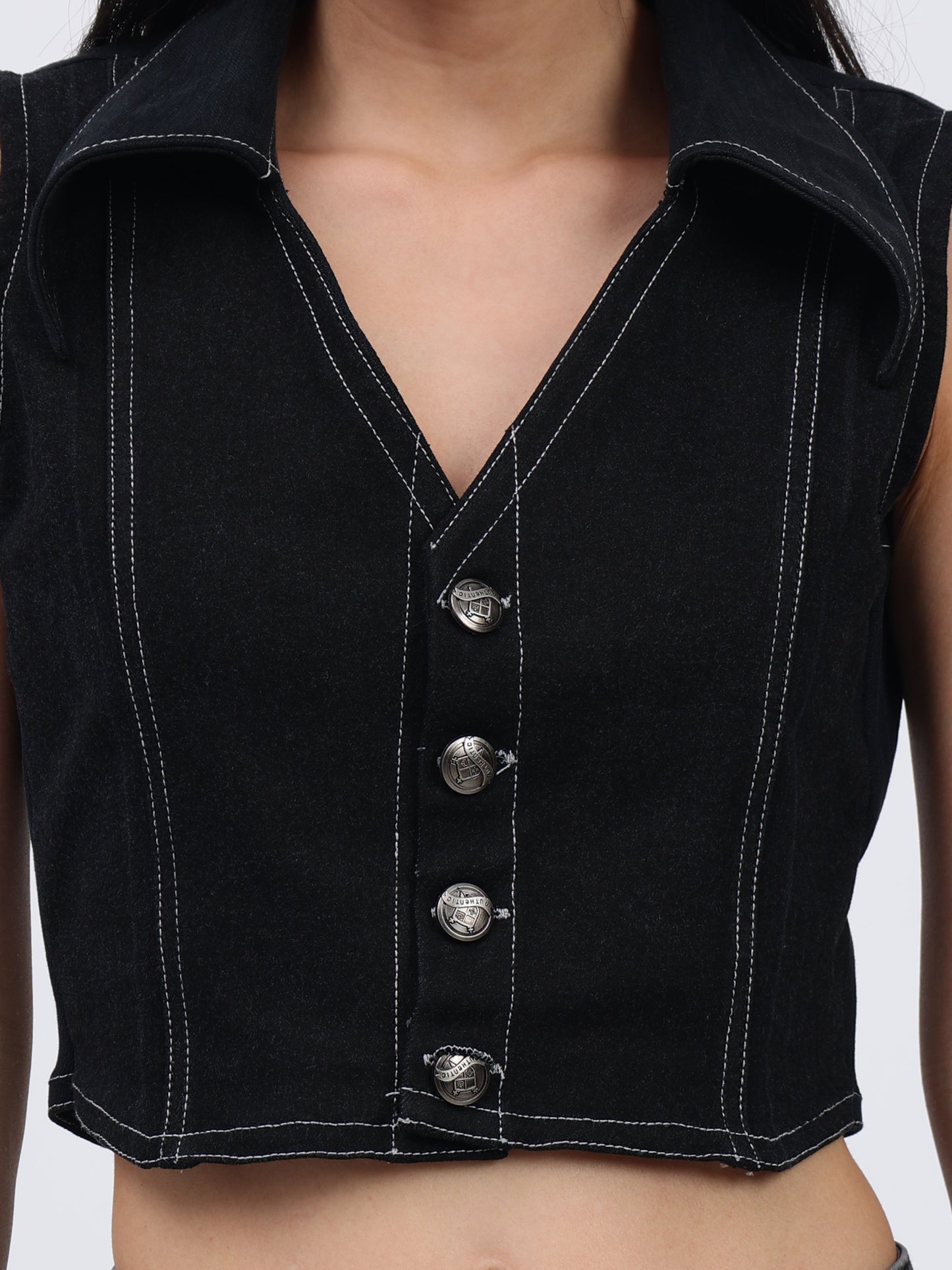 BUTTON-DOWN  BLACK TOP