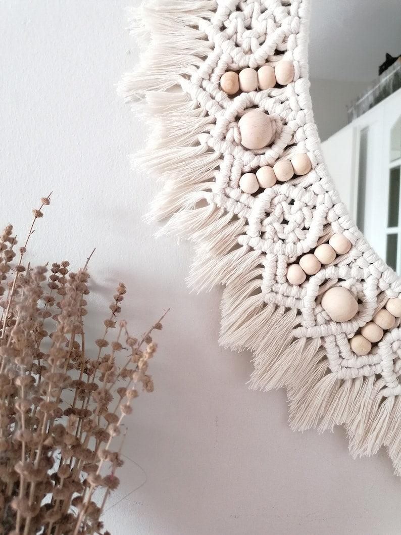 HarmonyKnotReflex - Macrame mirror with wooden beads