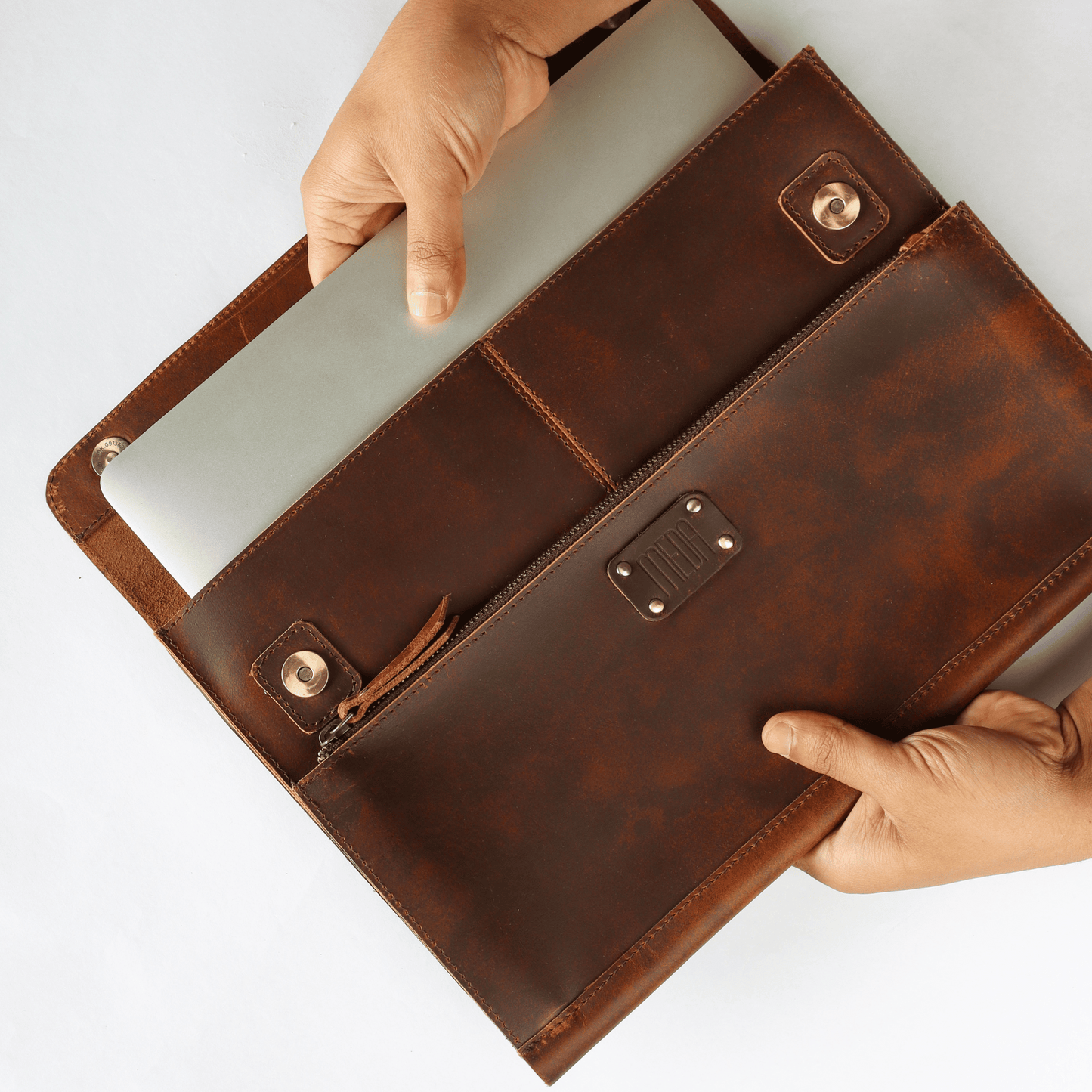 Compact Macbook Sleeve Hard Tan